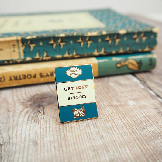 'Get Lost In Books' Book Lover Enamel Pin Badge / Κονκάρδα Βιβλιοφάγου - Diavazo Greek Books