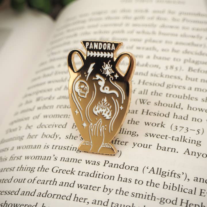 Pandora's Jar Enamel Gold Pin Badge - Greek Mythology Collection / Κονκάρδα Κουτί της Πανδώρας - Diavazo Greek Books