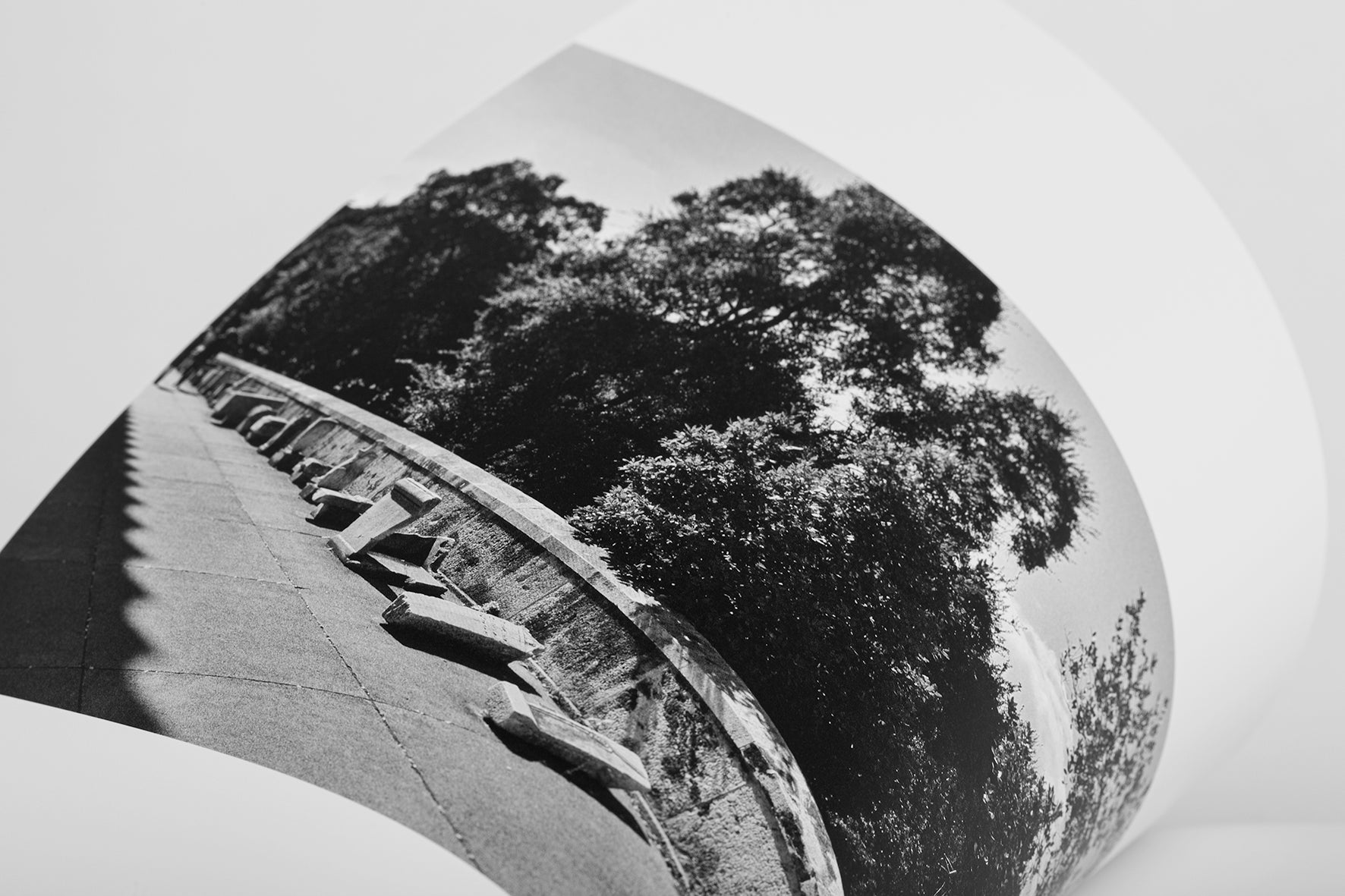 Προαύλια - Σπύρος Λάμπρου - Diavazo Greek Books